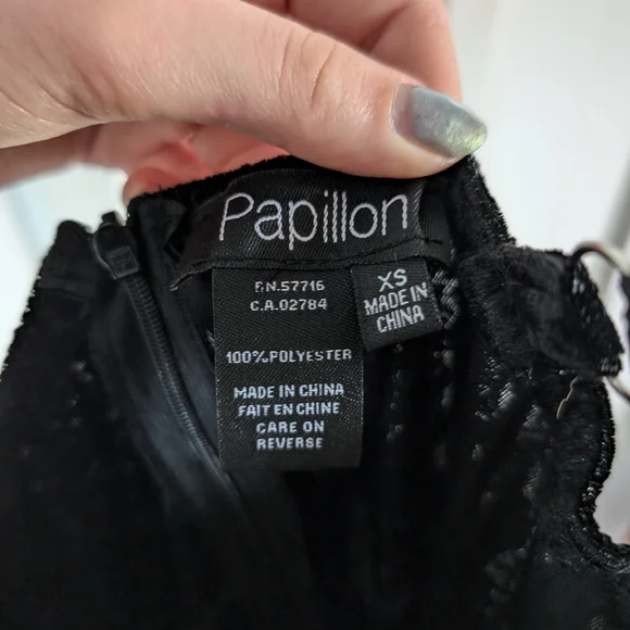 Velvet Dress - Picture 4 of 4